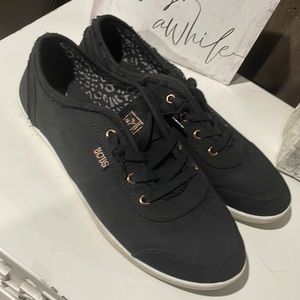 Amazing Bobs Memory foam Black & Rose Gold Sneakers Sz 10 Womens